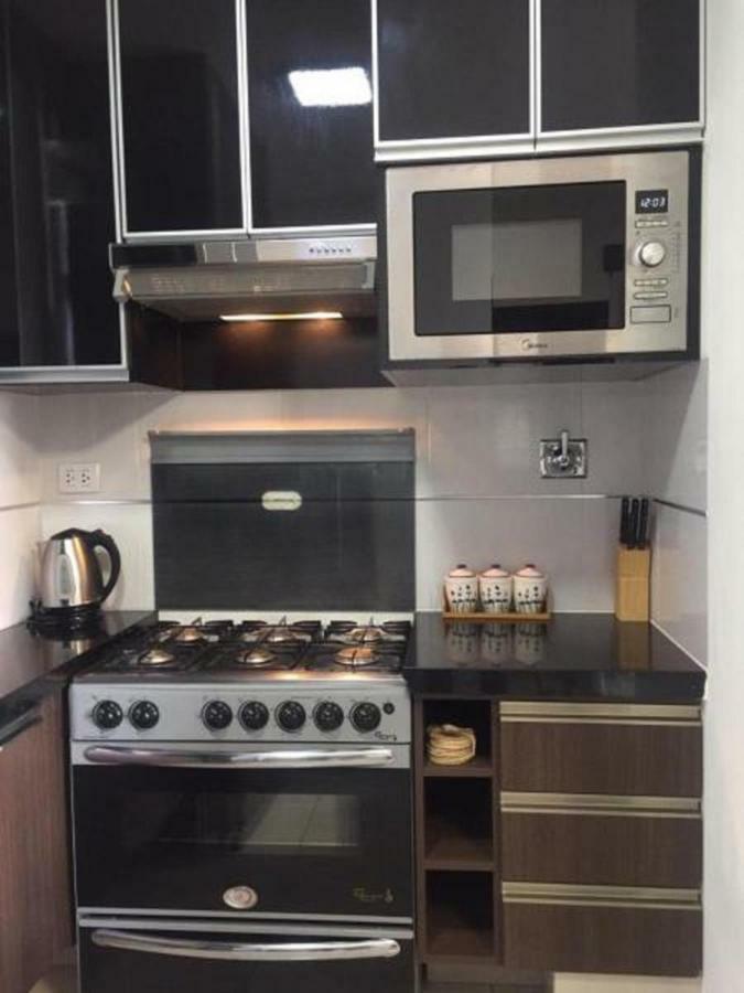 Hermoso Y Unico Apartamento Moderno, En Pleno Centro De Santa Cruz, Con Netflix Wi-Fi De 60 Mb, Estacionamiento Gratis Y Ac En Todos Los Ambientes 圣克鲁斯 外观 照片