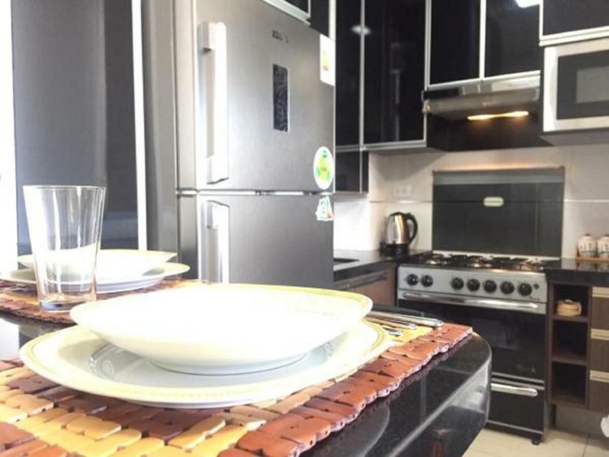 Hermoso Y Unico Apartamento Moderno, En Pleno Centro De Santa Cruz, Con Netflix Wi-Fi De 60 Mb, Estacionamiento Gratis Y Ac En Todos Los Ambientes 圣克鲁斯 外观 照片