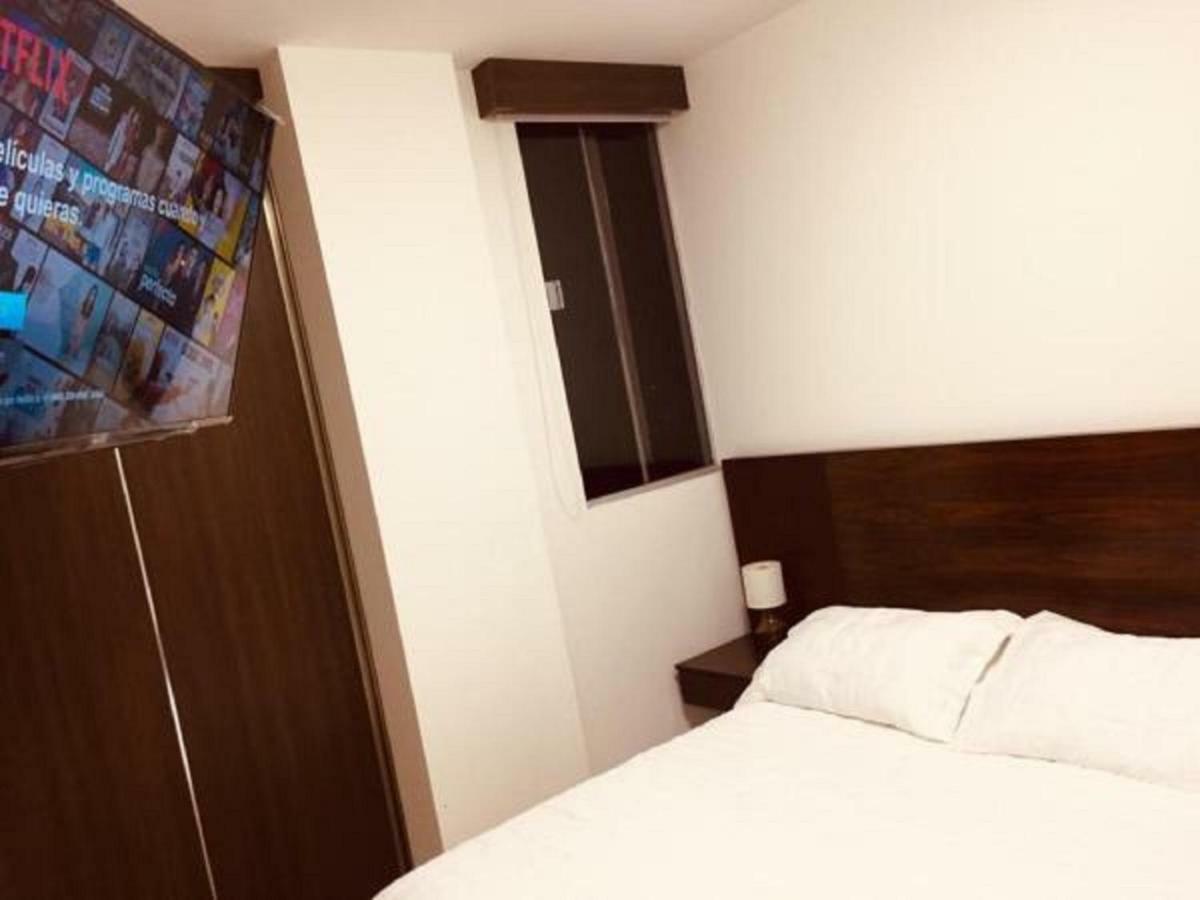 Hermoso Y Unico Apartamento Moderno, En Pleno Centro De Santa Cruz, Con Netflix Wi-Fi De 60 Mb, Estacionamiento Gratis Y Ac En Todos Los Ambientes 圣克鲁斯 外观 照片